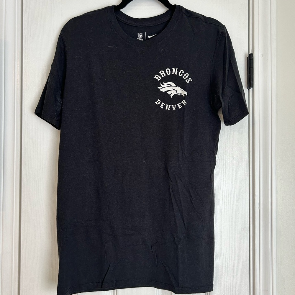 Unisex Denver Broncos tee